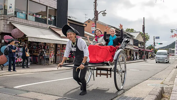 rickshaw tour in kyoto