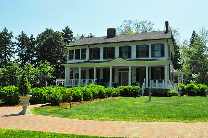 Armour House And Gardens At Meadowview Park