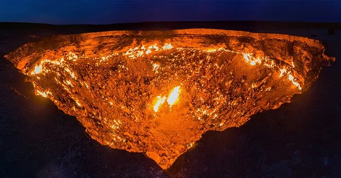 Darvaza (Derweze) gas crater