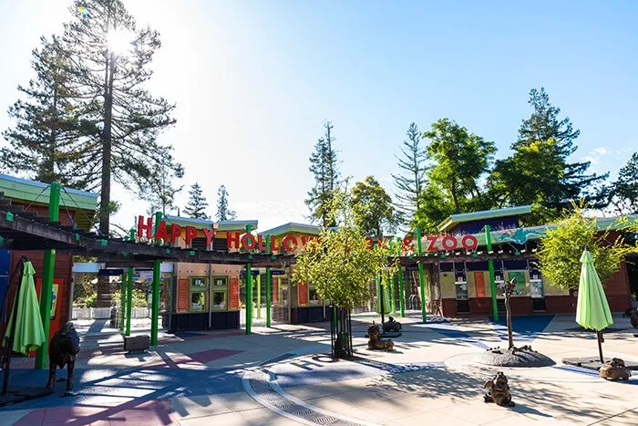 Entrance to Happy Hollow Park and Zoo