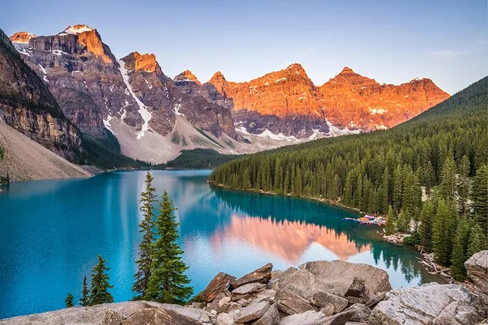 Sunrise over Moraine Lake