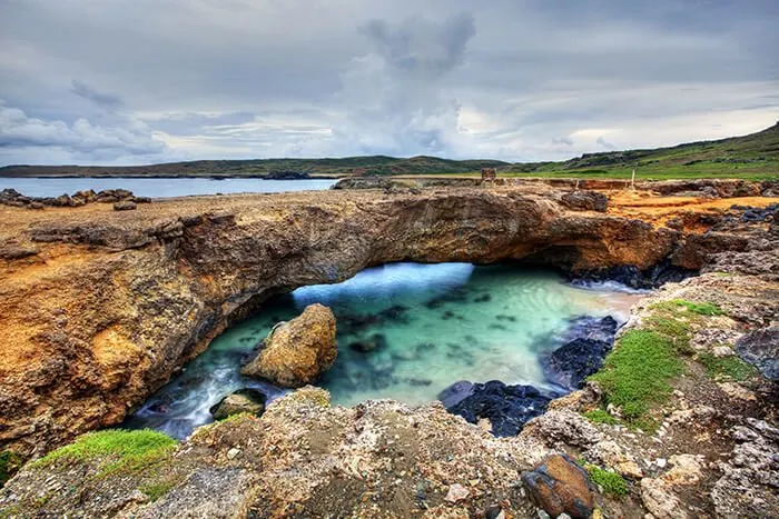 natural bridge on Aruba