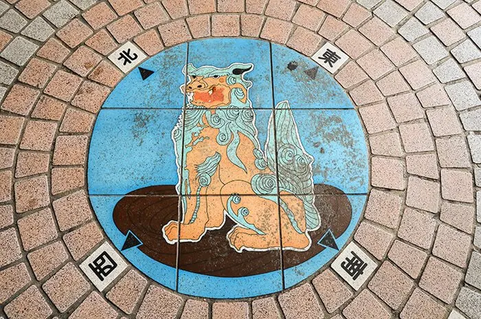 guardian lion at Tsuboya Yachimun Street