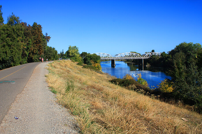 Jedediah Smith Memorial Trail