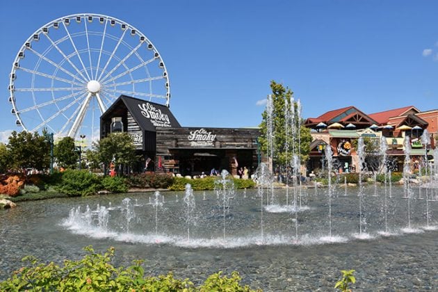 tourist attractions near pigeon forge tn