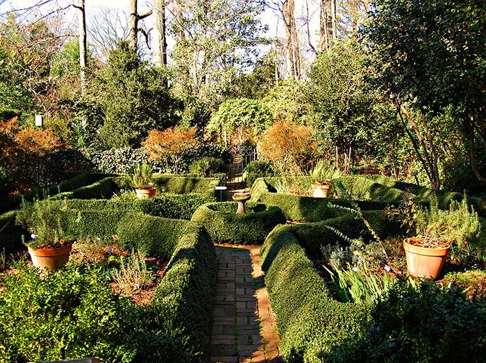 Wing Haven Gardens and Bird Sanctuary