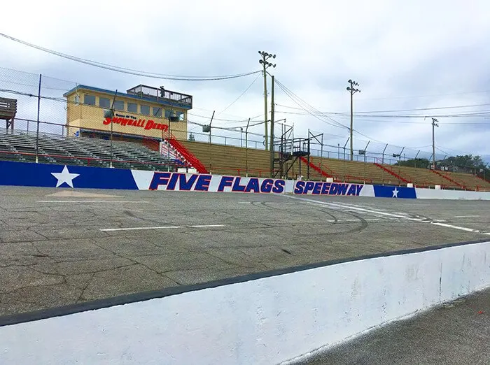 5 Flags Speedway