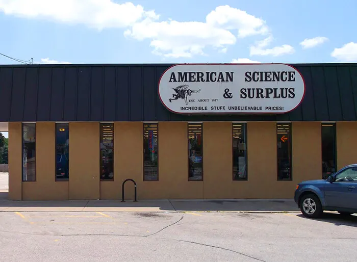 American Science & Surplus (Milwaukee)