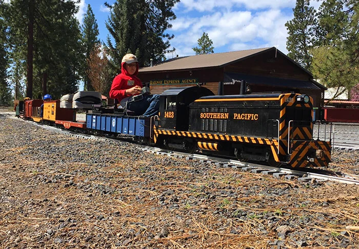 Train Mountain Railroad