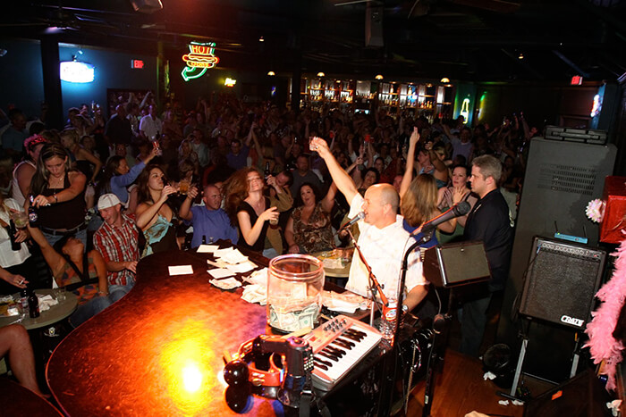 Pete's Dueling Piano Bar