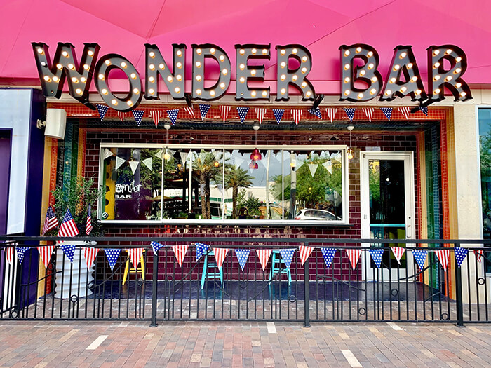 Wonder Bar