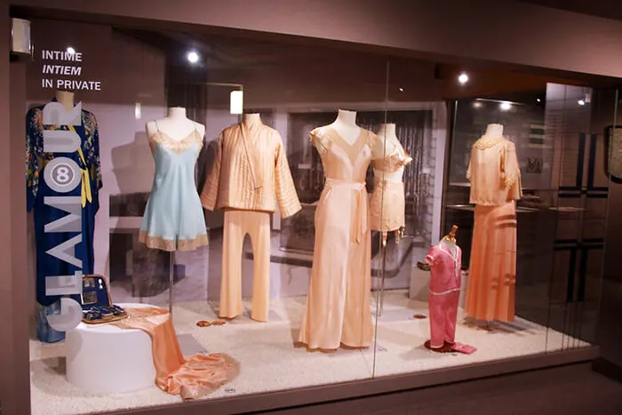 Fashion & Lace Museum