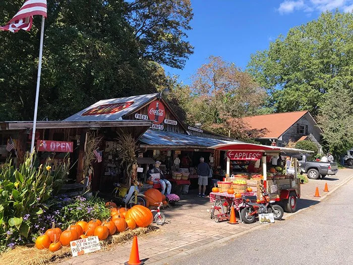 Fred's Famous Peanuts