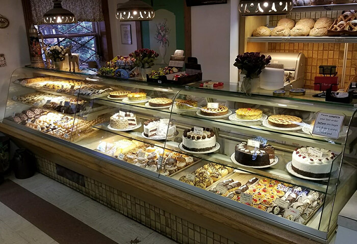 Hofer's Bakery & Cafe