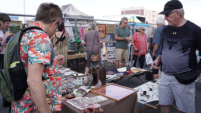 Long Beach Antique Market