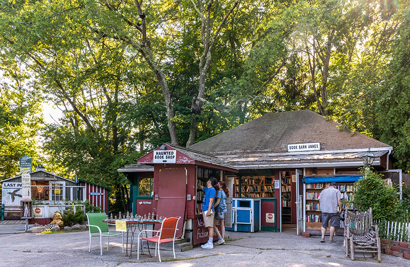 Book Barn