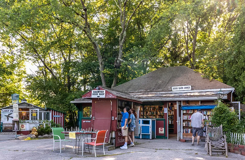 Book Barn