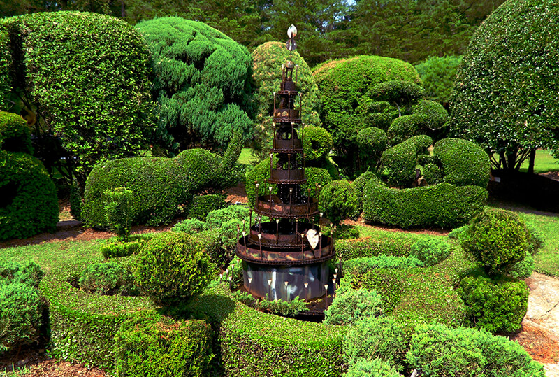 The Pearl Fryar Topiary Garden