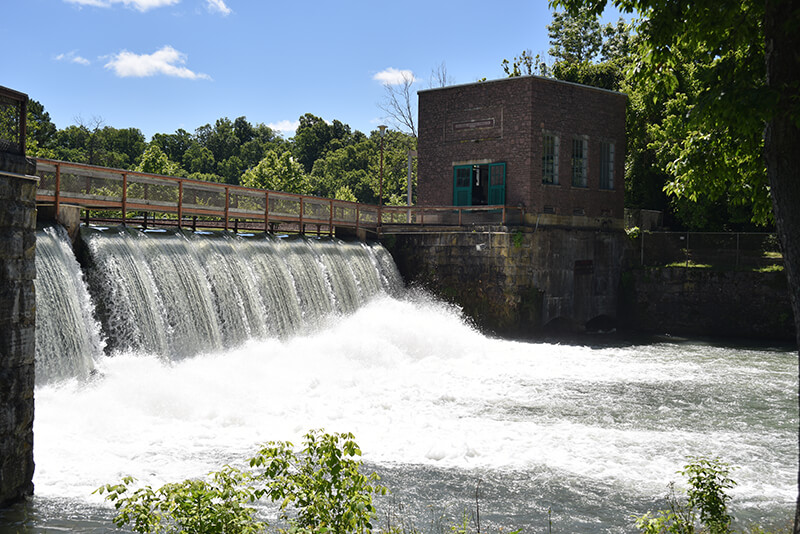 Mammoth Spring State Park