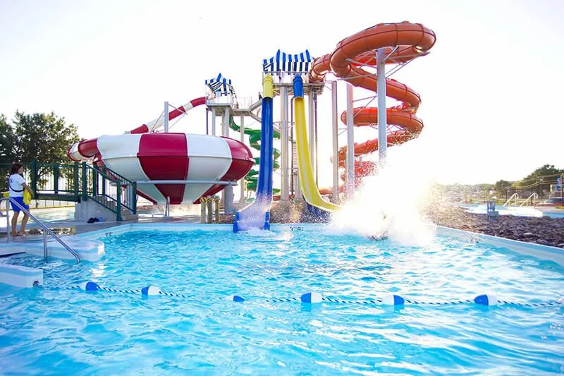 King’s Pointe Outdoor Water Park Resort