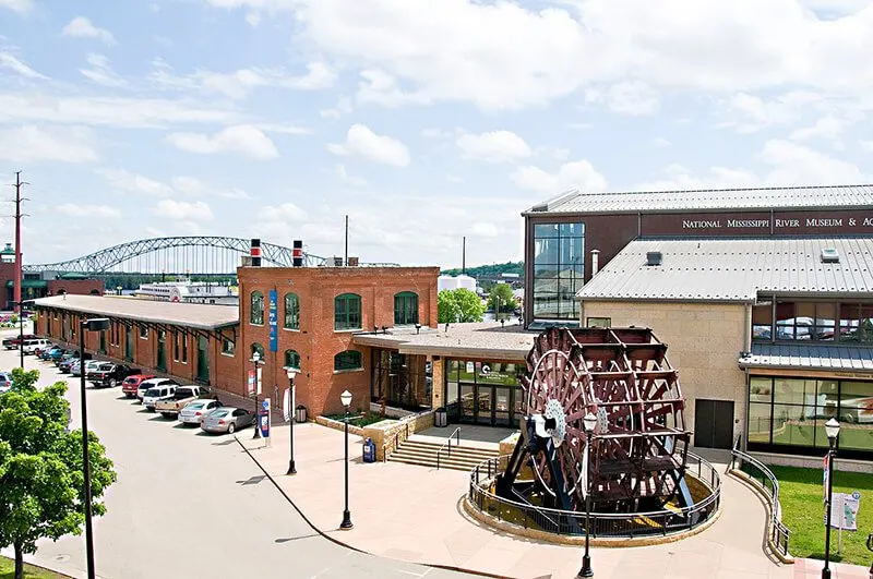 National Mississippi River Museum & Aquarium