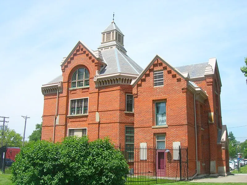 Pottawattamie Squirrel Cage Jail