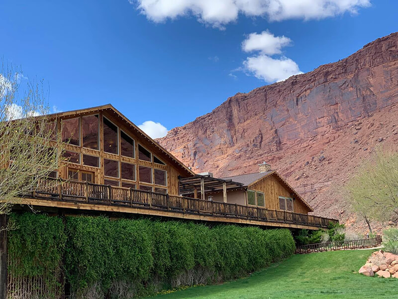 Red Cliffs Lodge