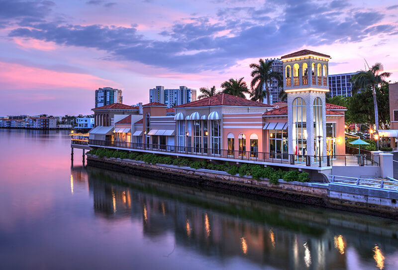 The Village Shops on Venetian Bay