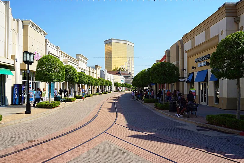 Louisiana Boardwalk Outlets