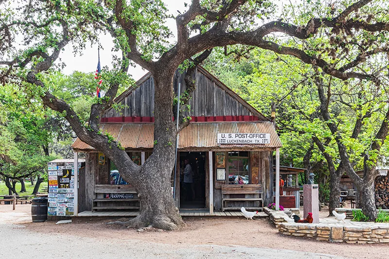 Luckenbach