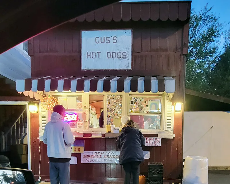 Gus's Hot Dogs