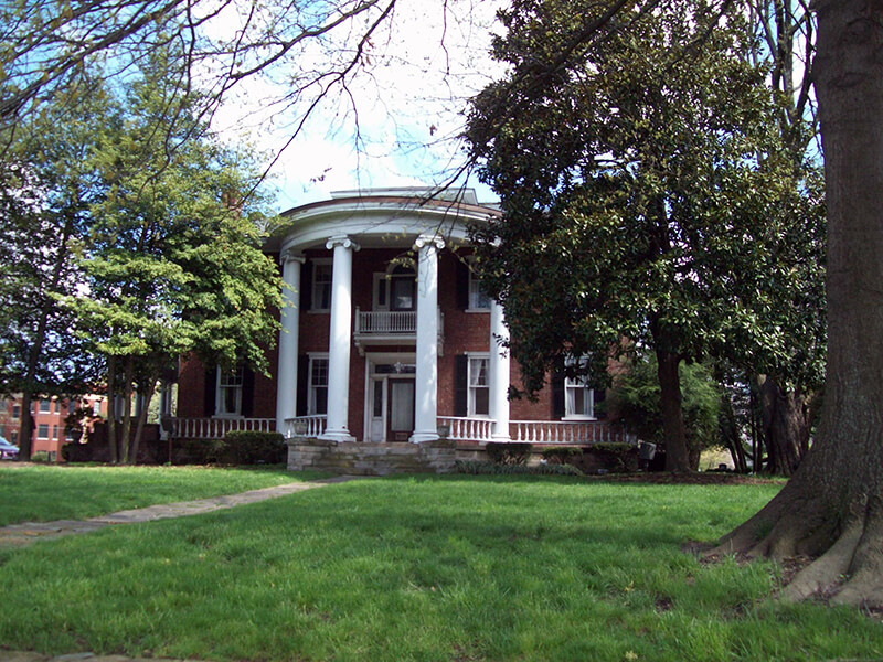 Holly Grove Mansion