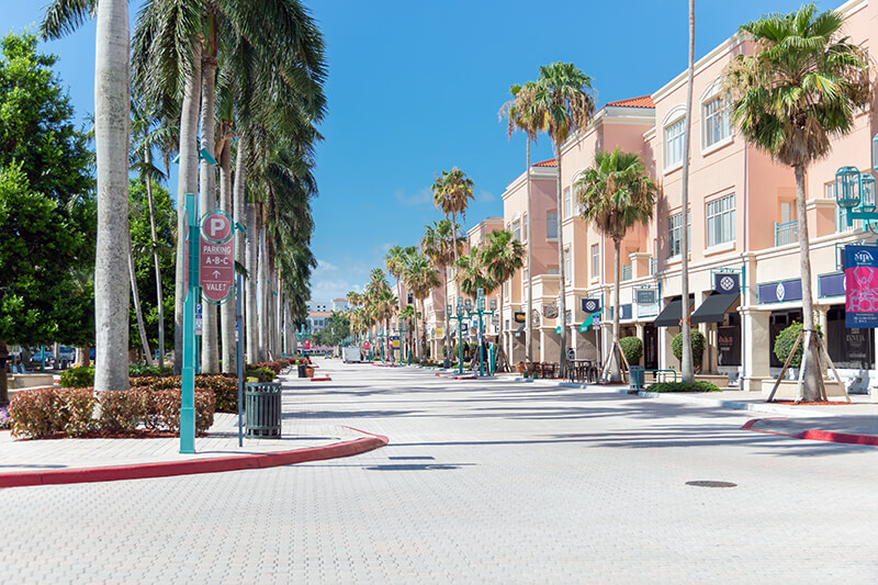 Downtown Boca’s Self-Guided Walking Tours